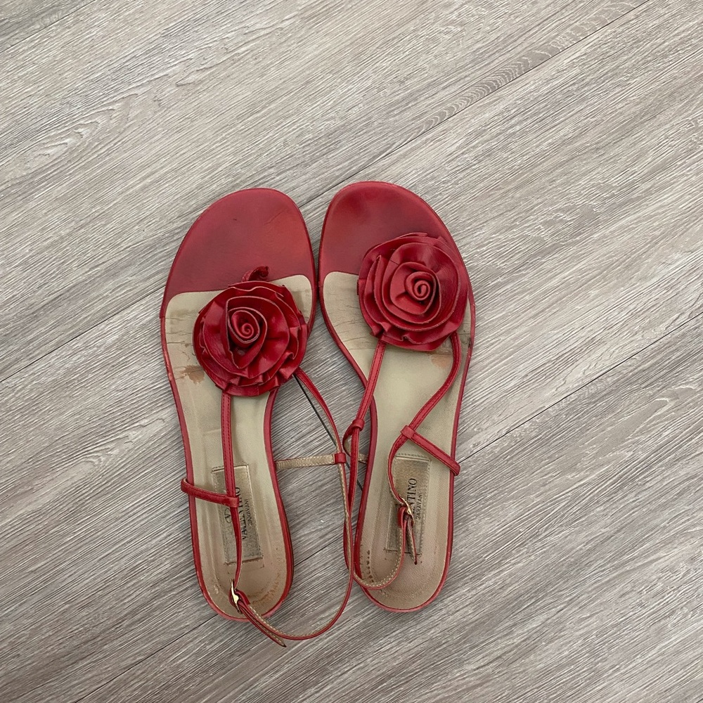 Valentino Red leather flower sandals - size 36.5